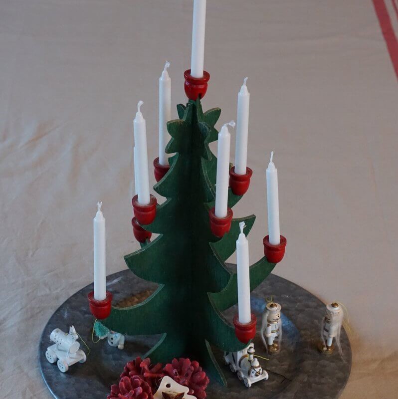 Karácsonyi gyertyatartó fenyőfa 9 gyertyával